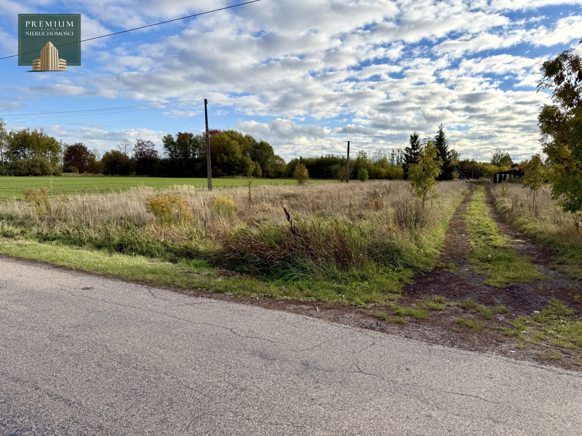 Działka na sprzedaż