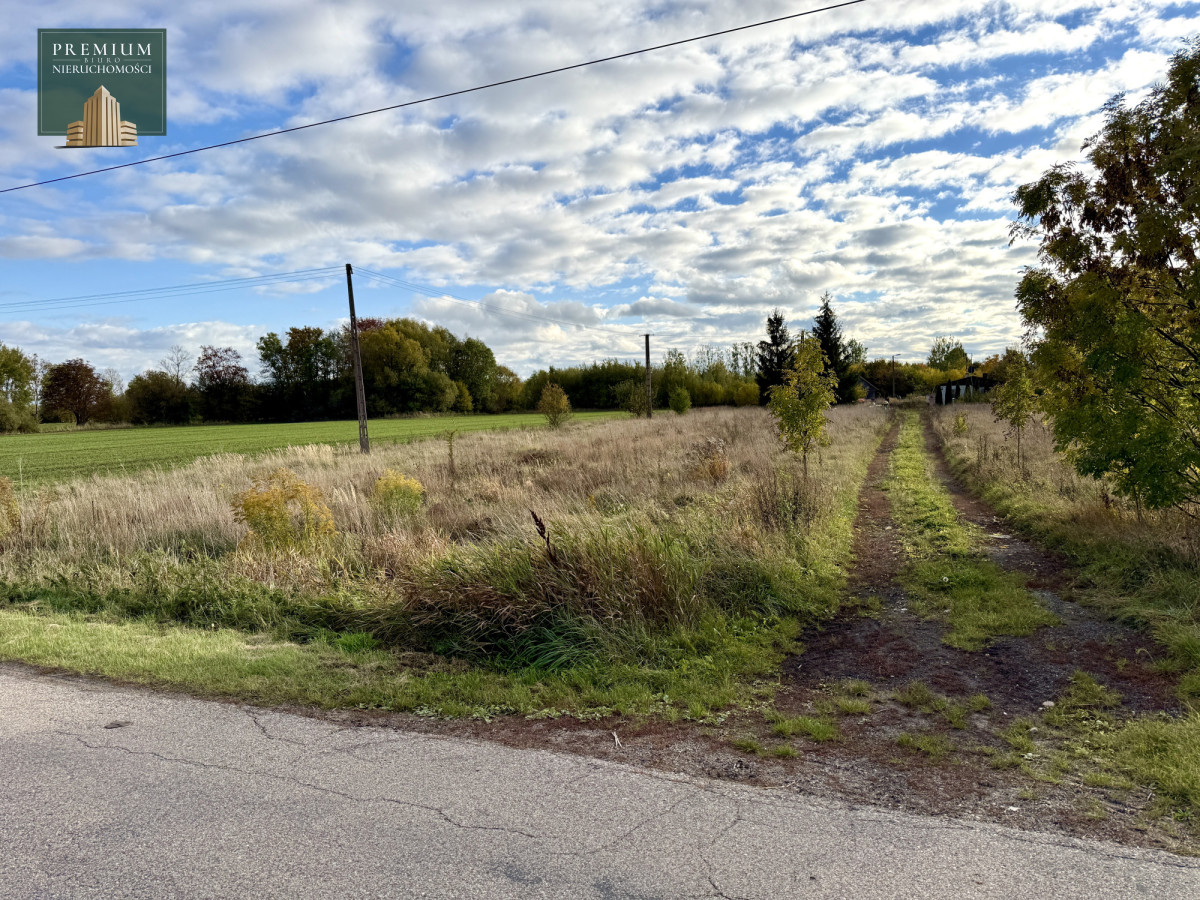 Działka na sprzedaż