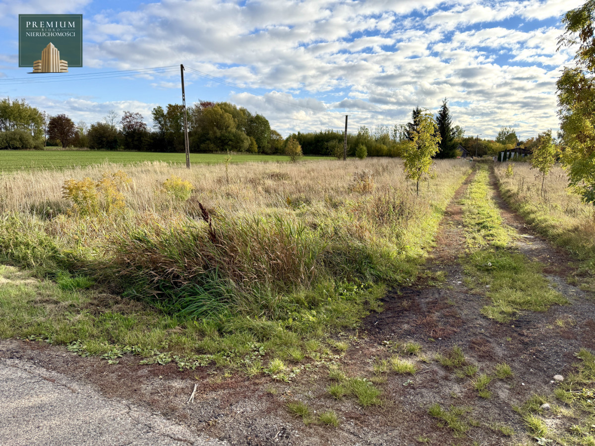 Działka na sprzedaż