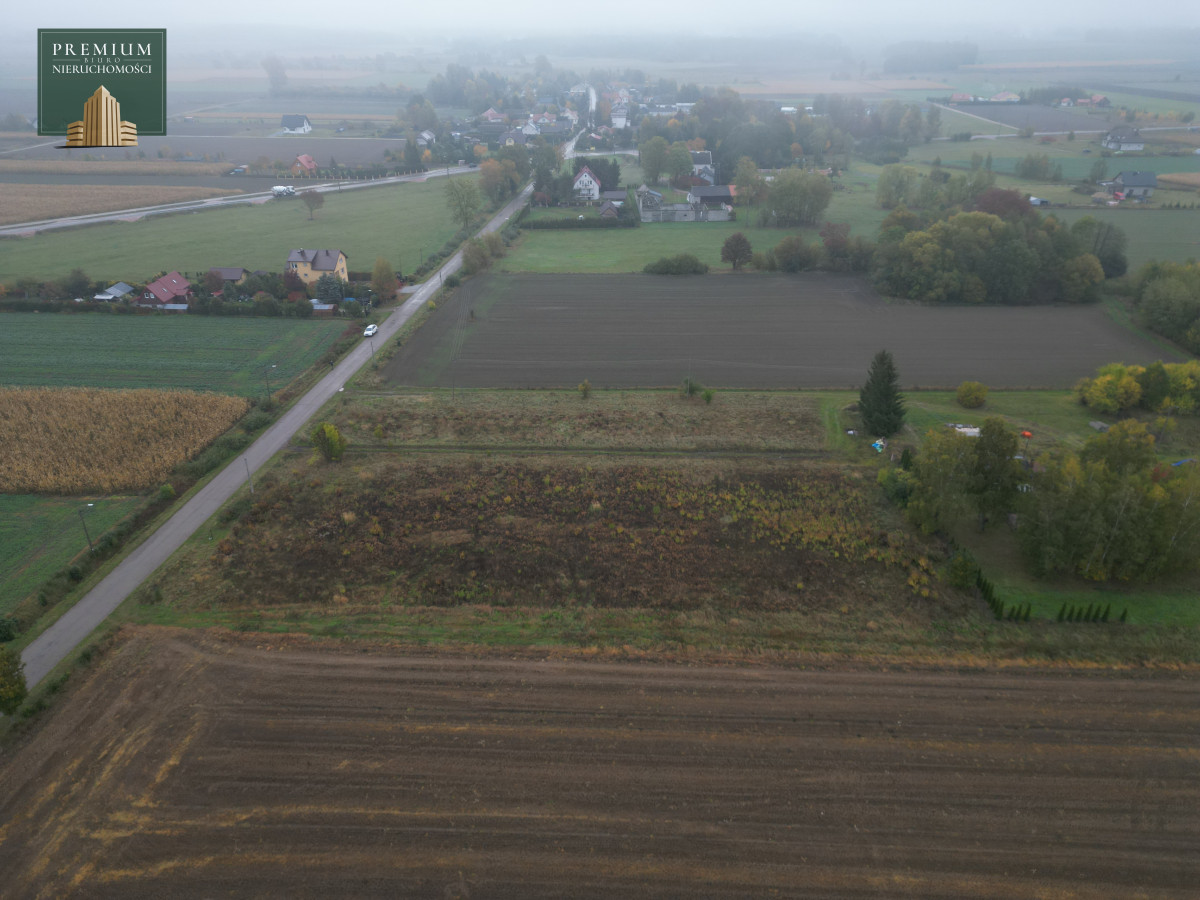 Działka na sprzedaż