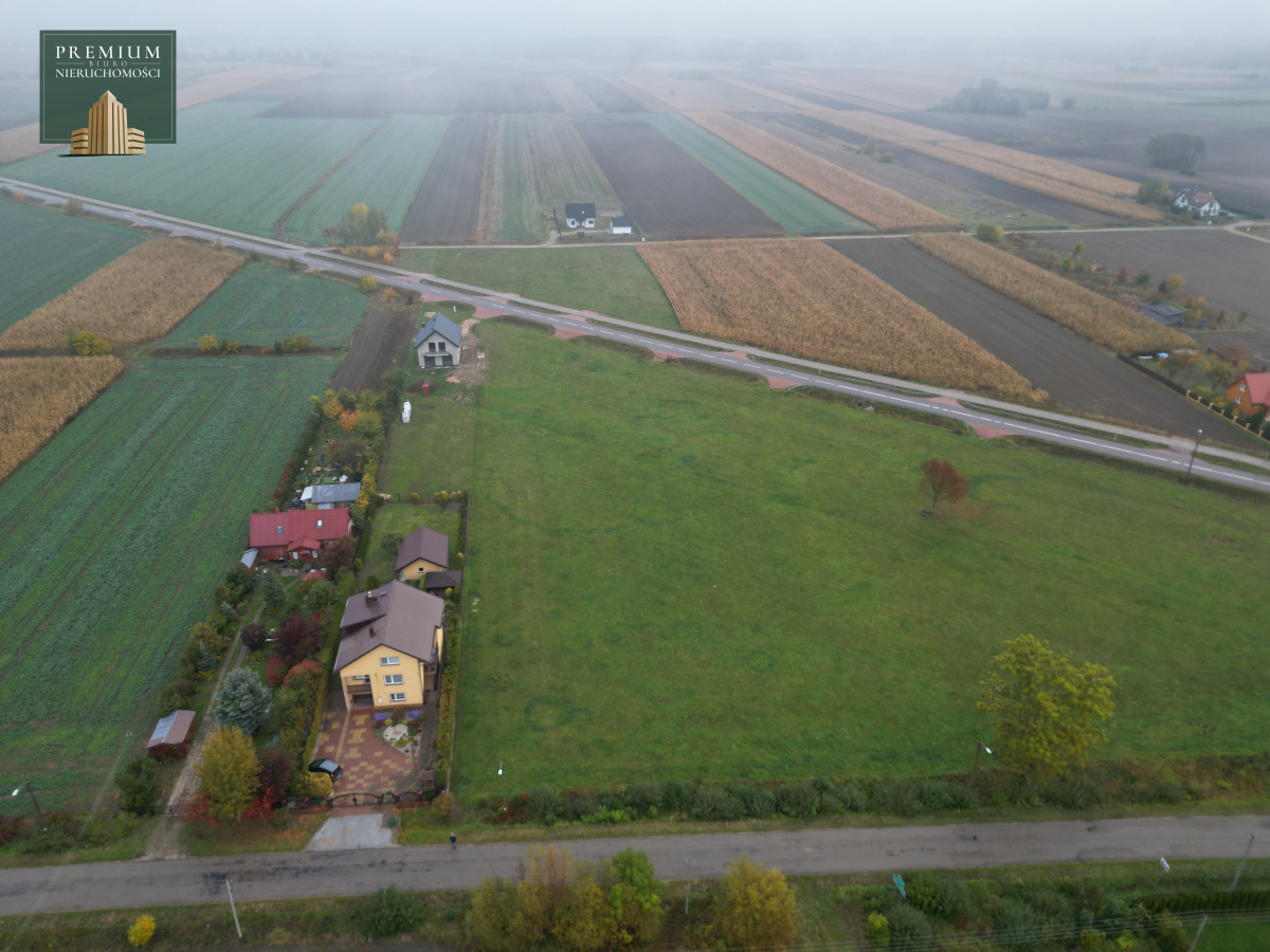 Działka na sprzedaż