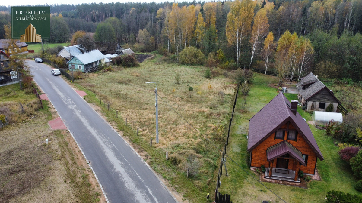 Działka na sprzedaż