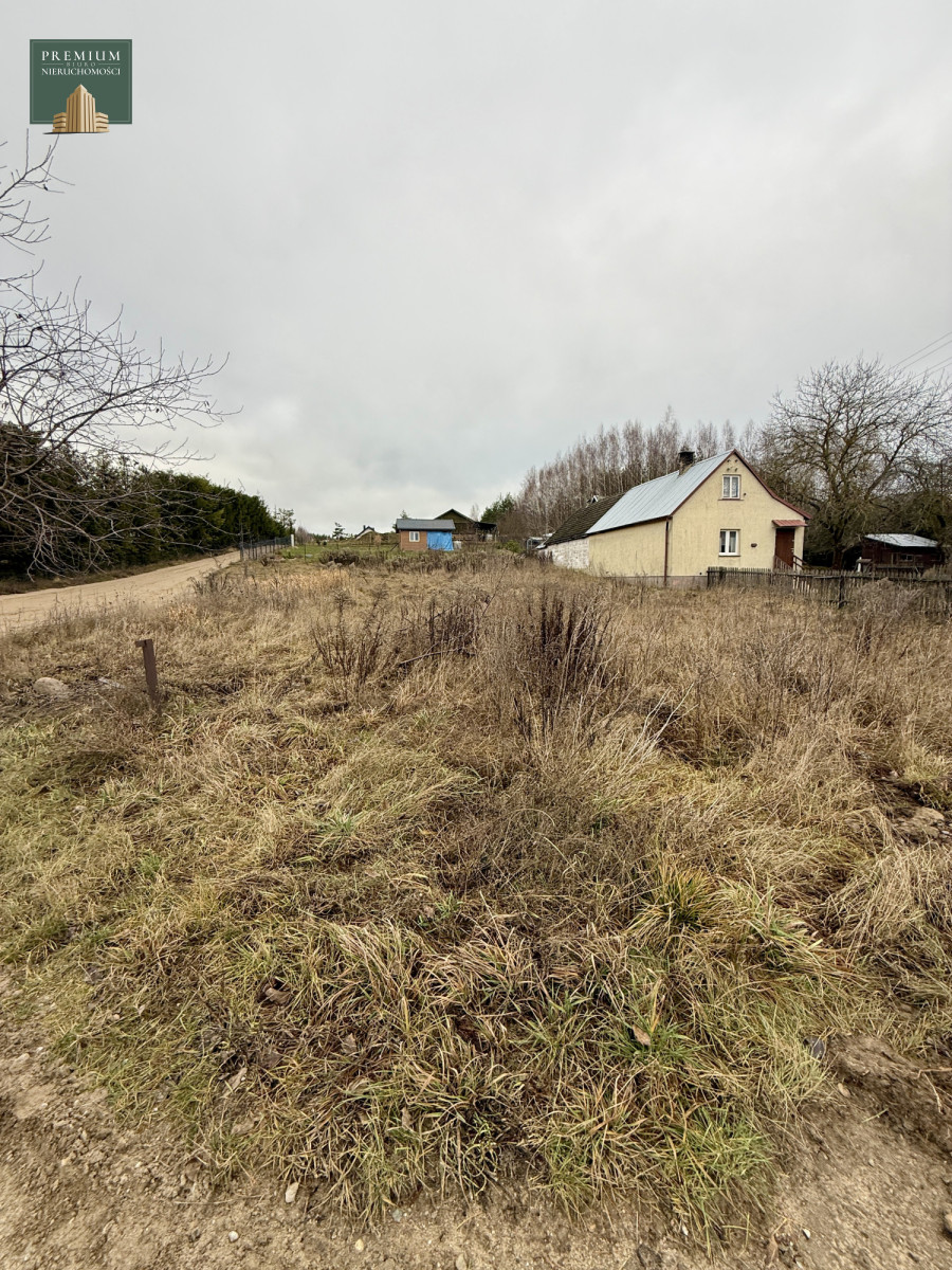 Działka na sprzedaż