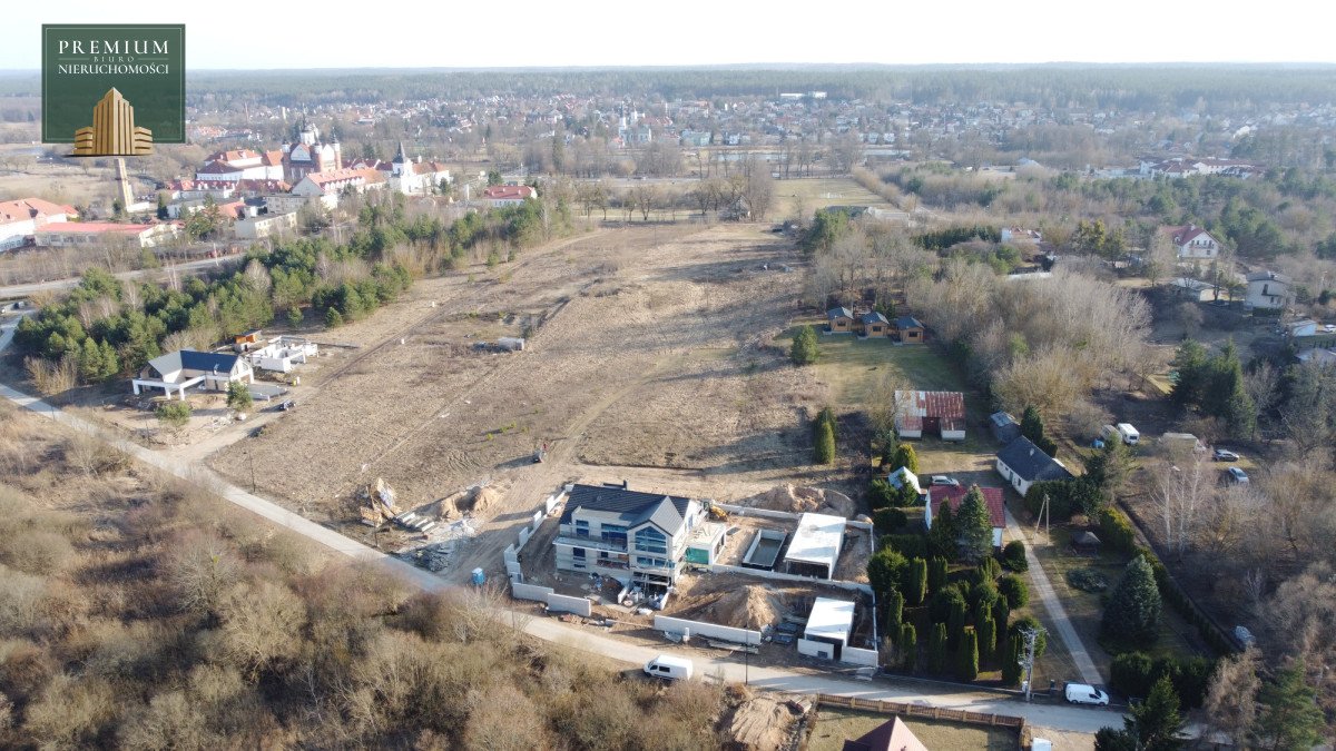 Działka na sprzedaż
