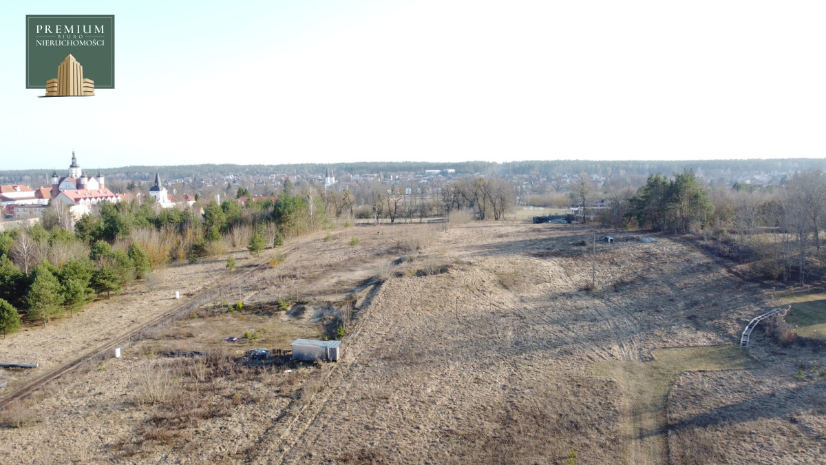 Działka na sprzedaż