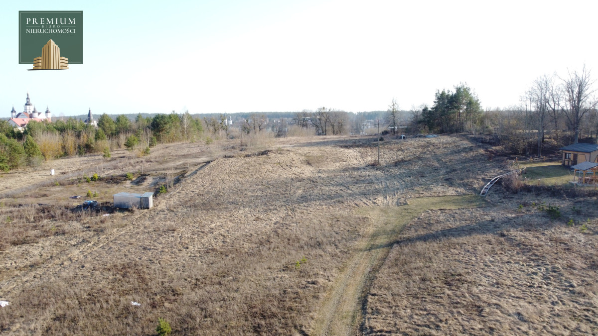Działka na sprzedaż