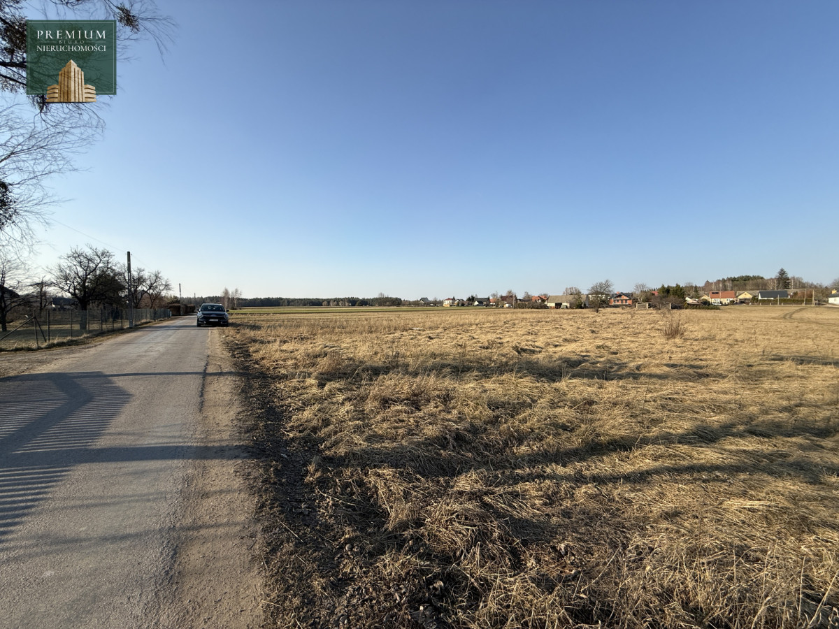 Działka na sprzedaż