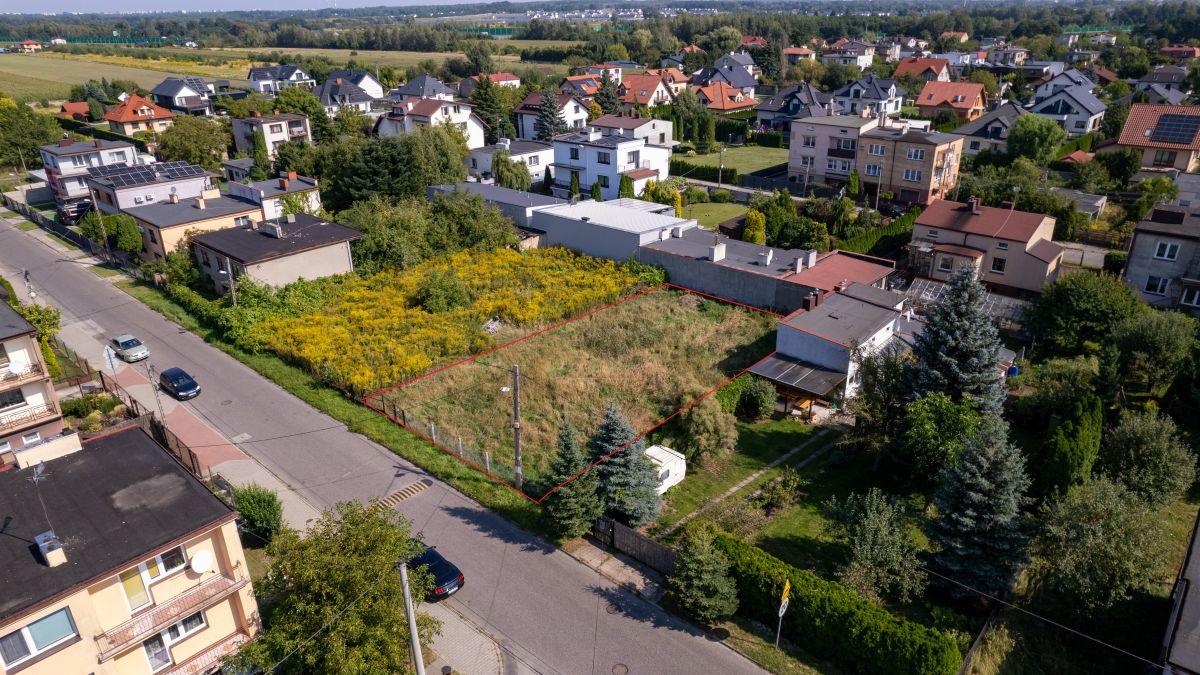 Działka na sprzedaż