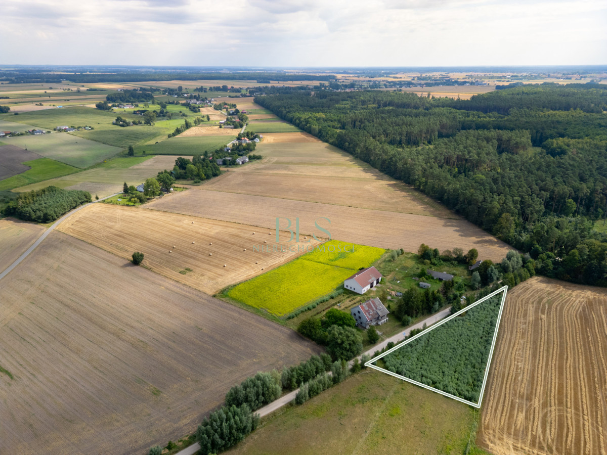 Działka na sprzedaż