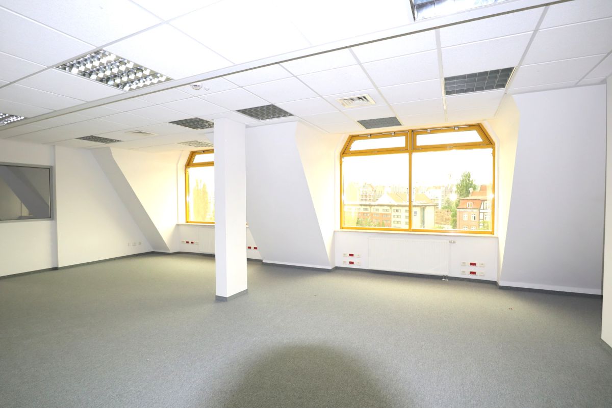 Komercyjny na wynajem