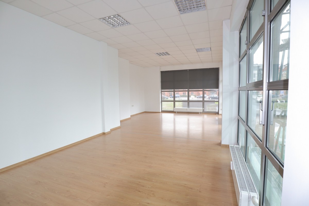 Komercyjny na wynajem