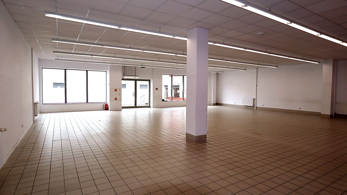 Komercyjny na wynajem