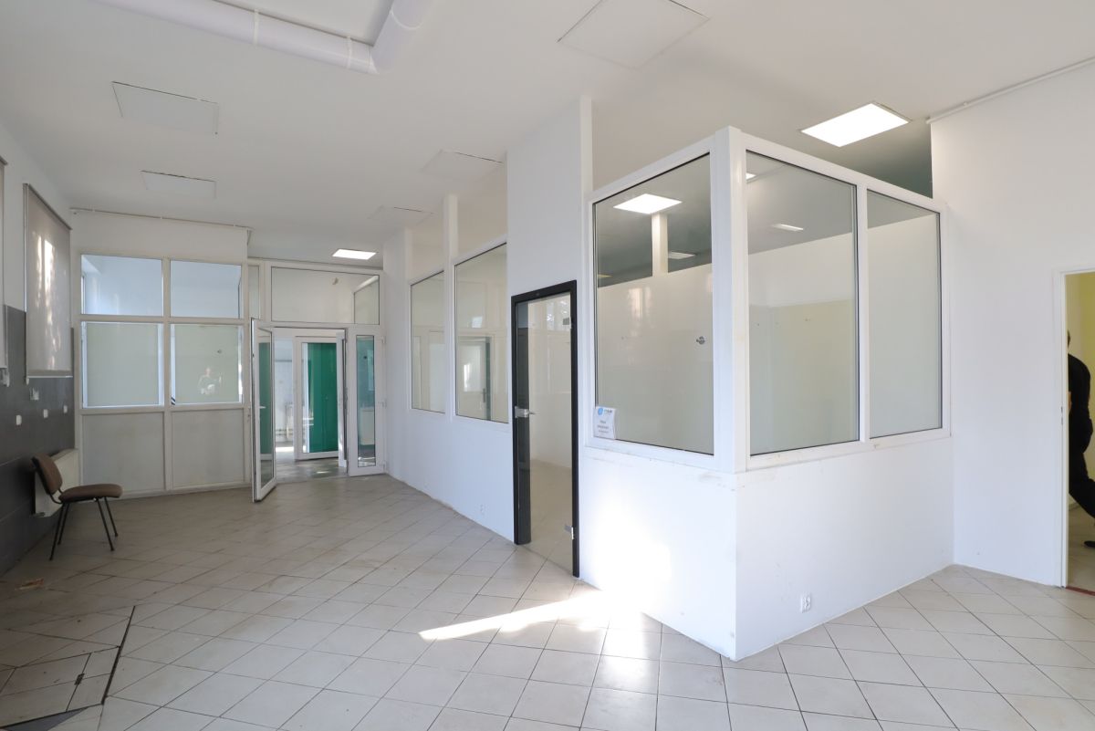 Komercyjny na wynajem