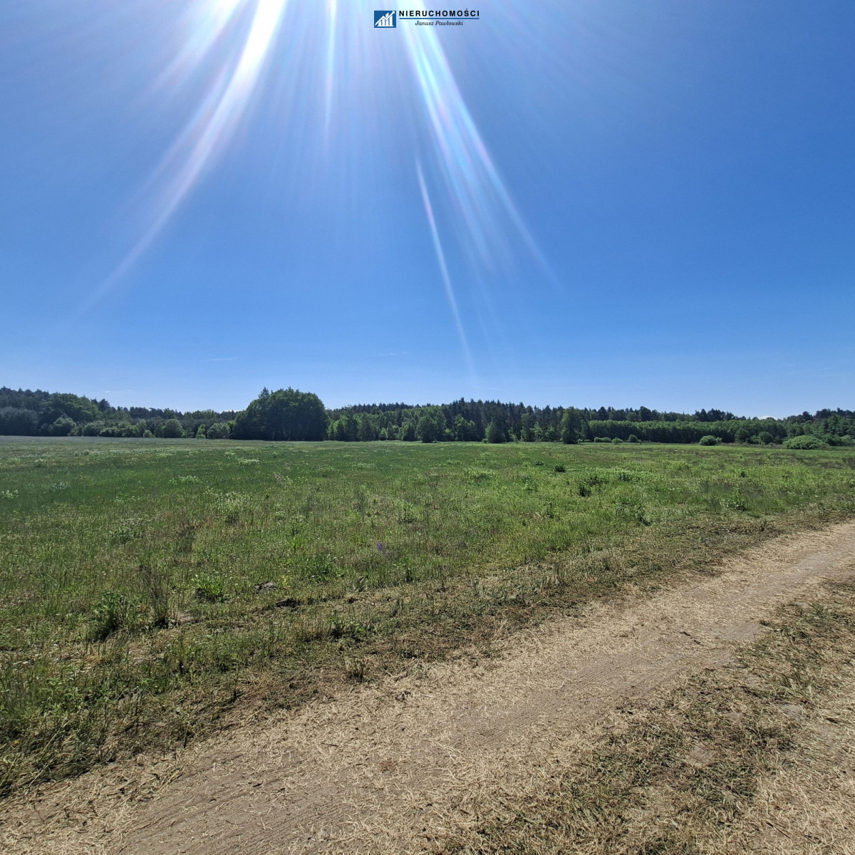 Działka na sprzedaż