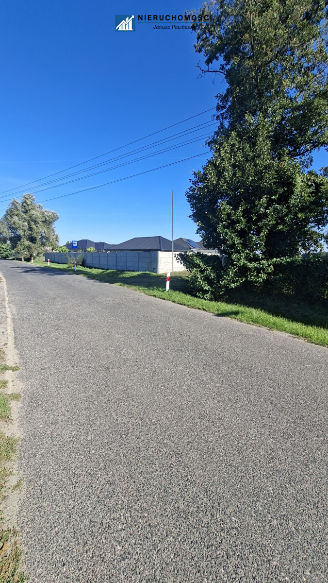 Działka na sprzedaż