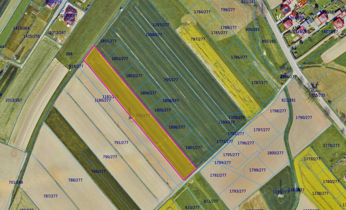 Działka na sprzedaż