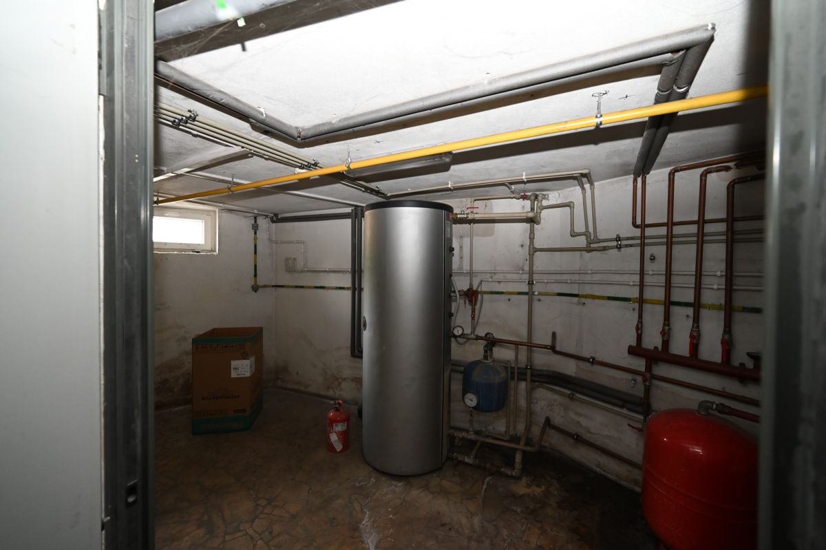 Komercyjny na sprzedaż