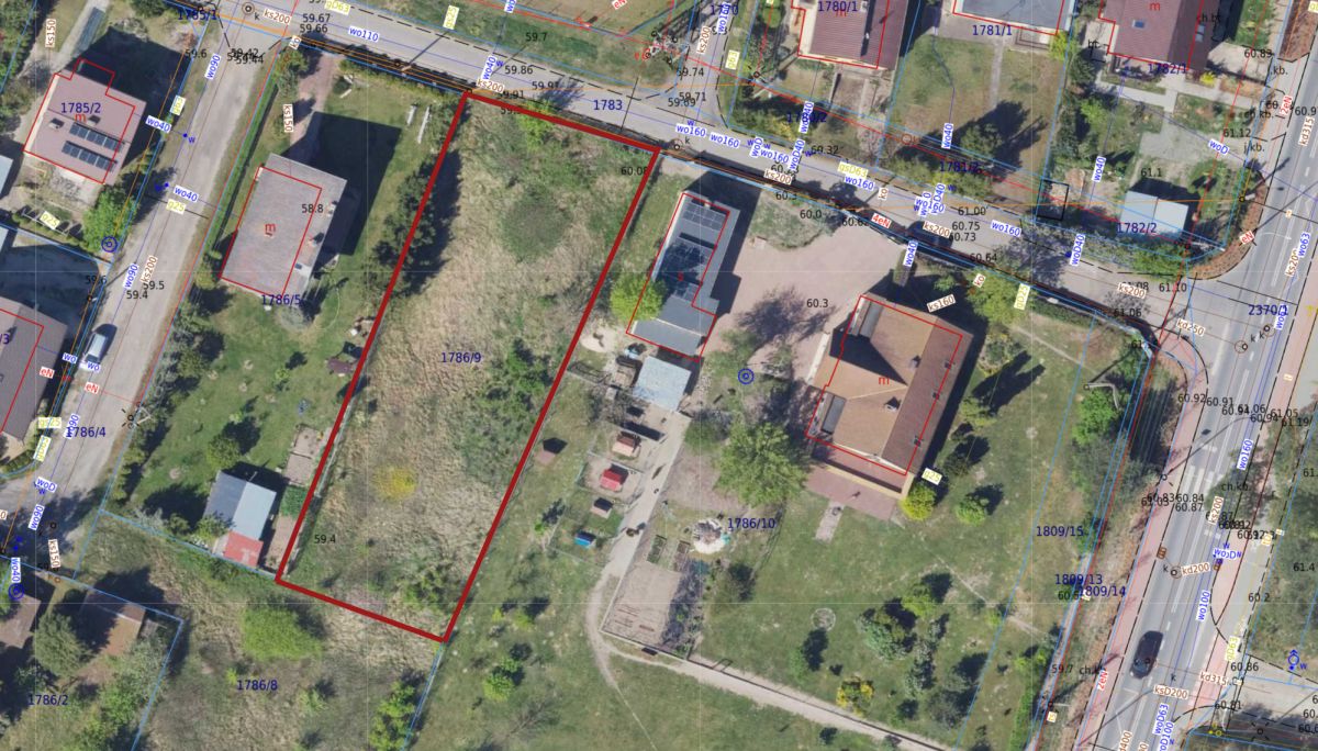 Działka na sprzedaż