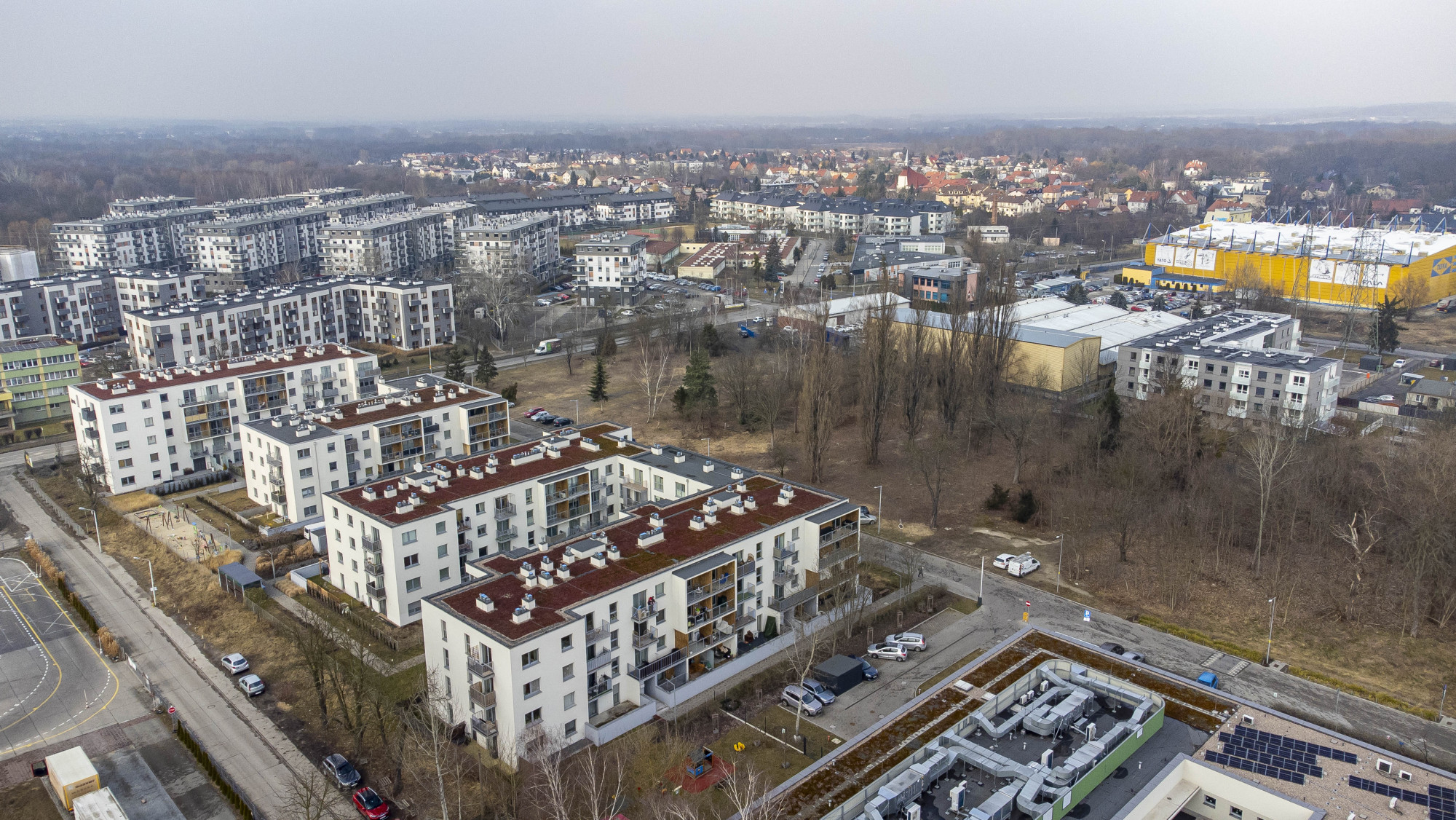 3pokoje z komórką lokatorską, klimatyzacją i mp