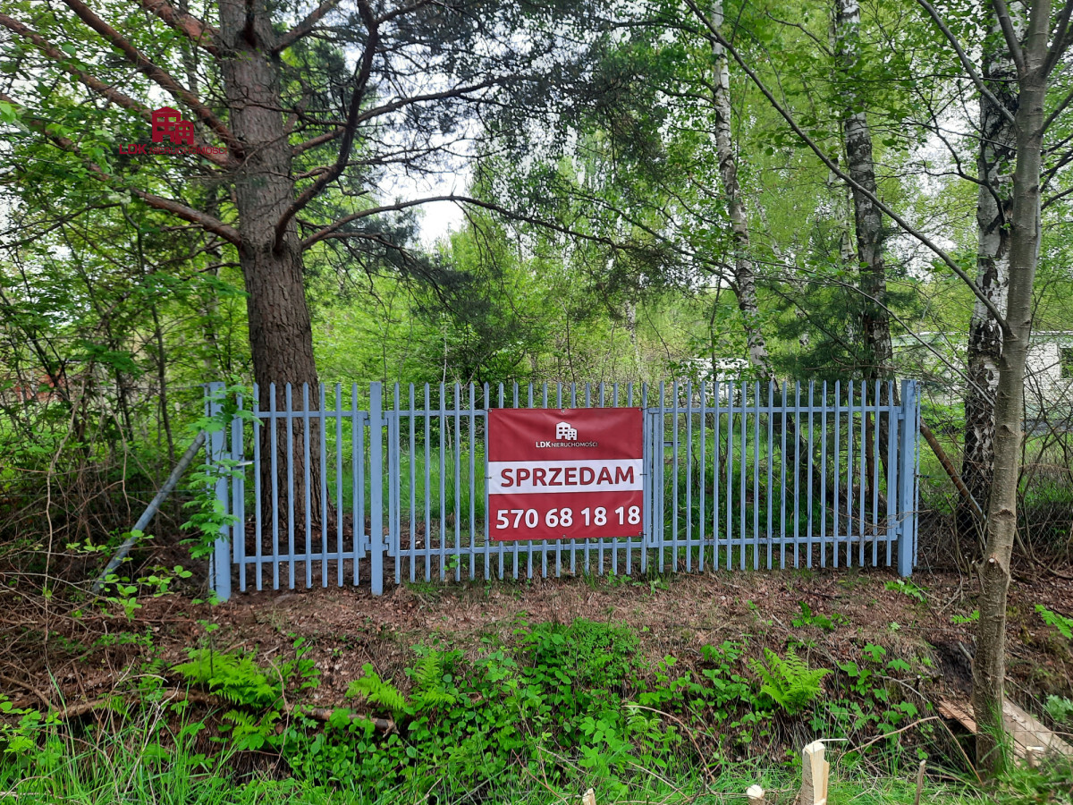 Działka na sprzedaż