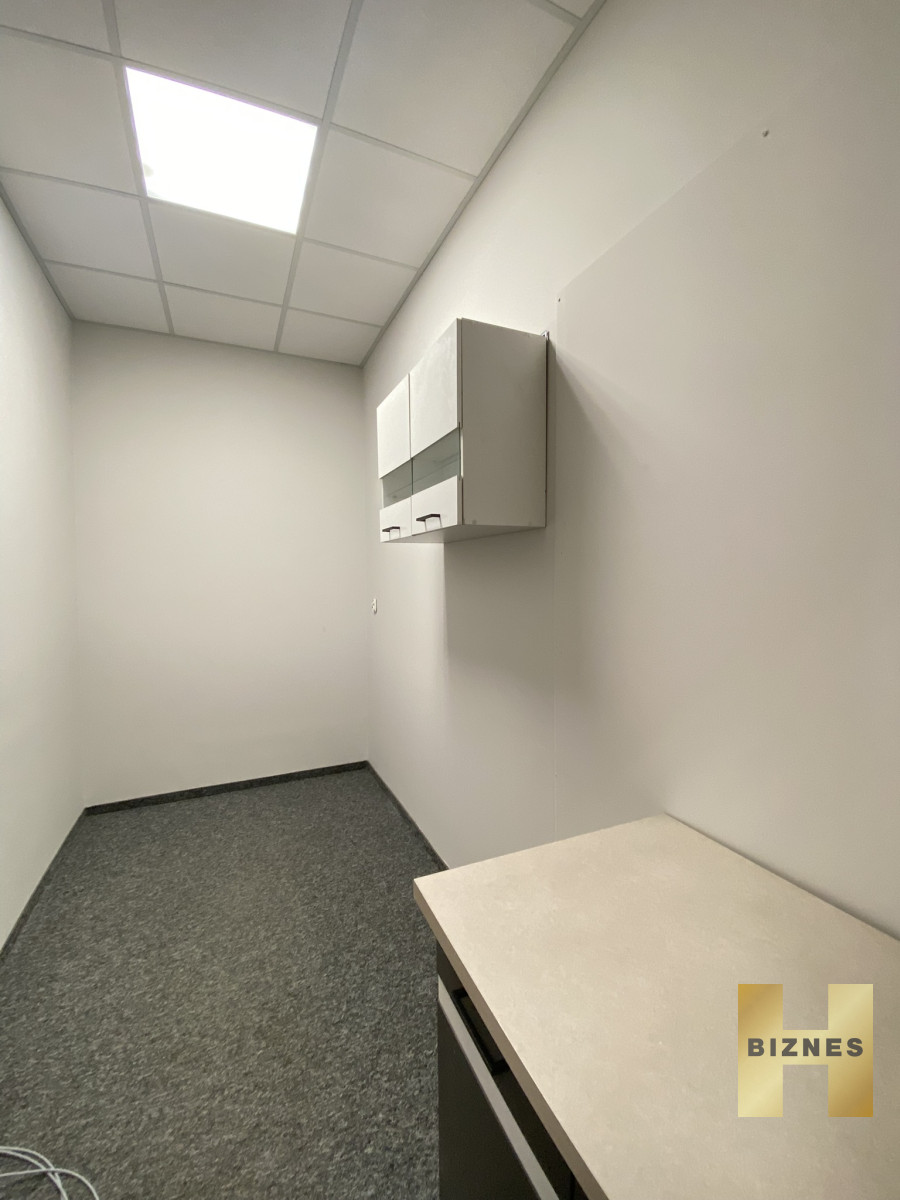 Komercyjny na wynajem