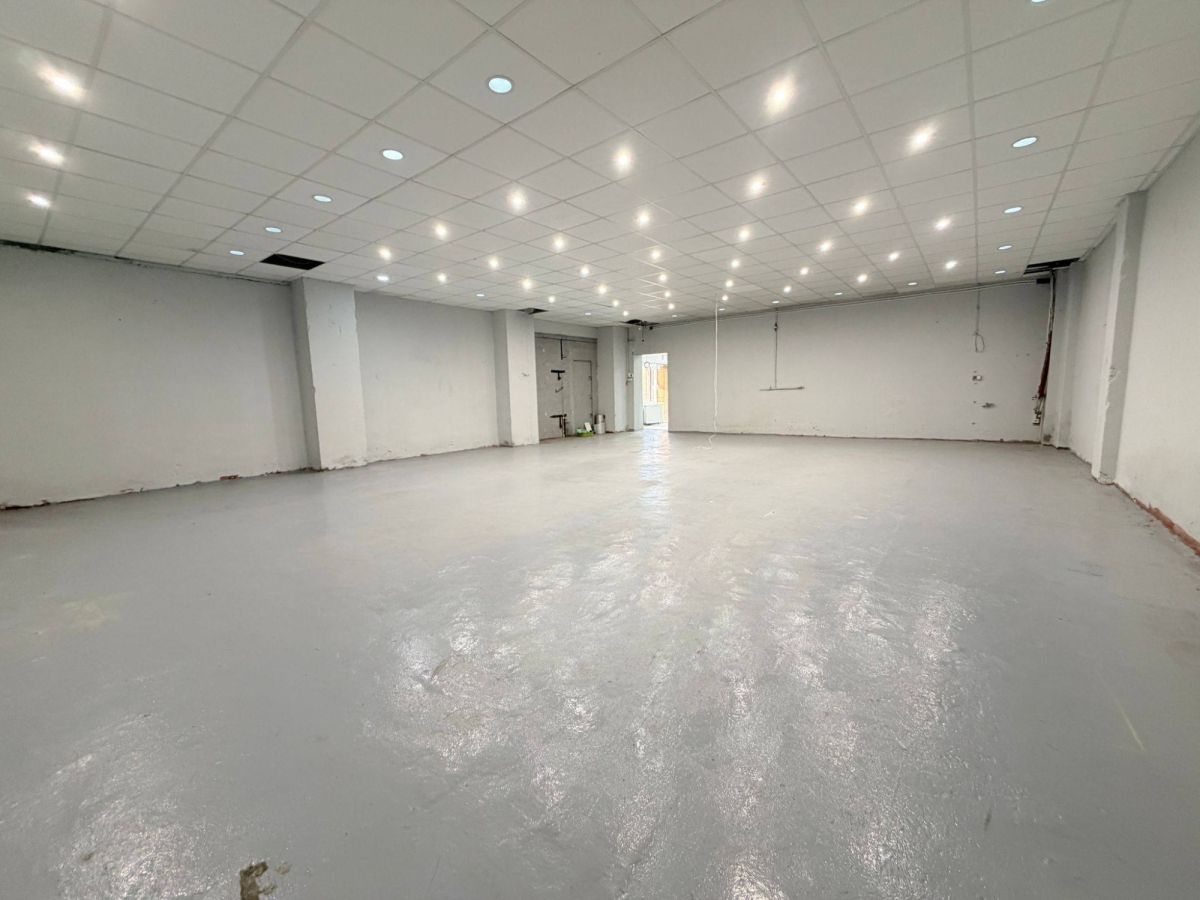 Komercyjny na wynajem