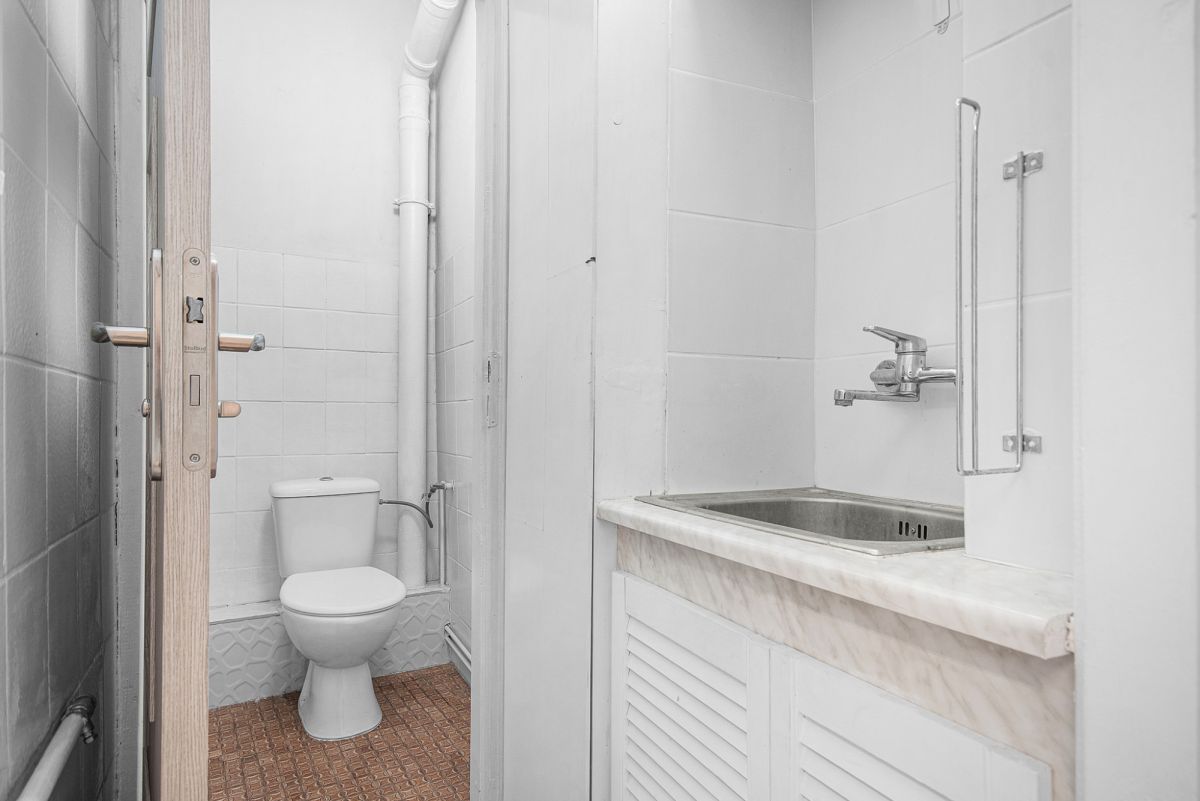 Komercyjny na wynajem