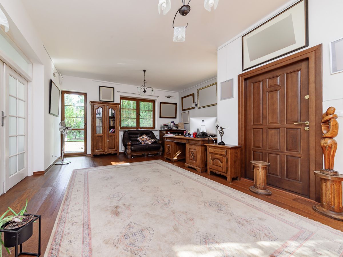 Komercyjny na sprzedaż