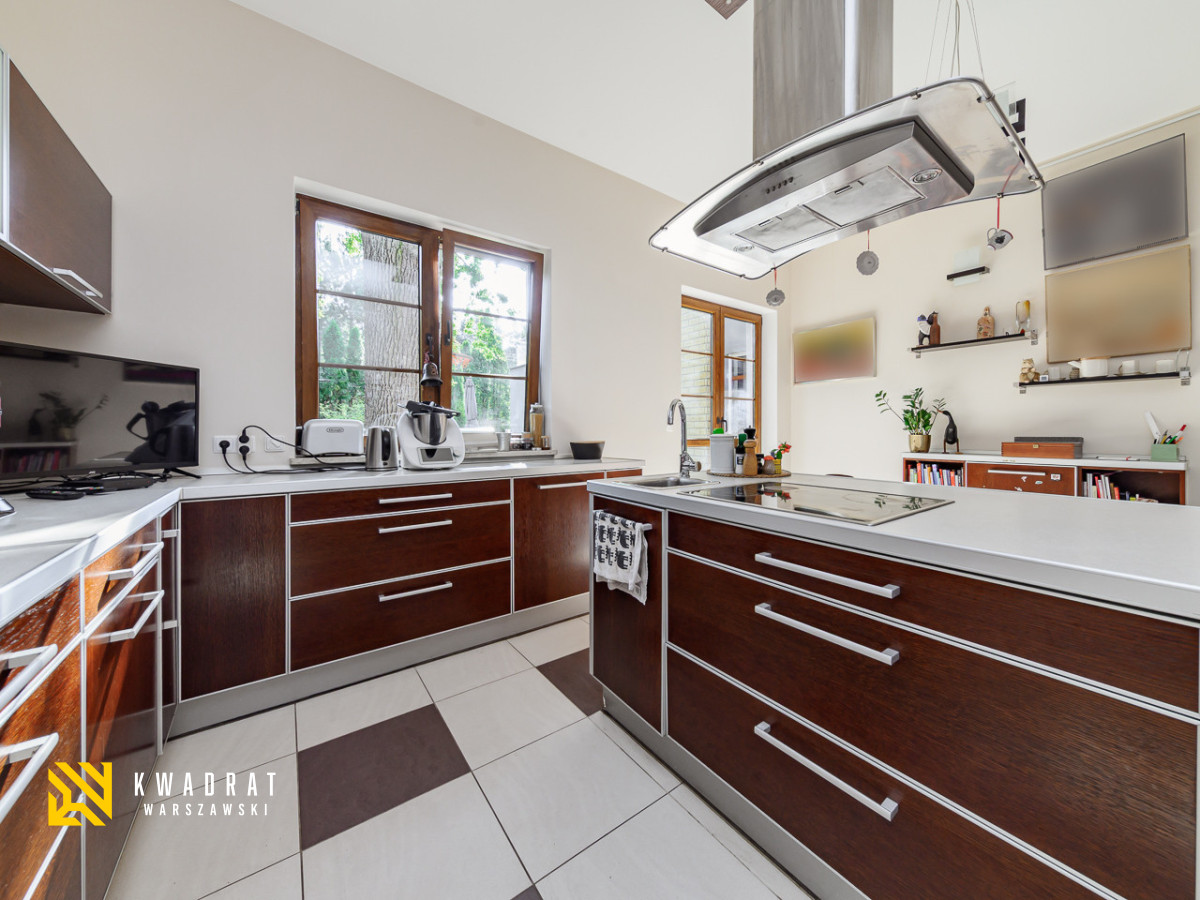 Komercyjny na sprzedaż