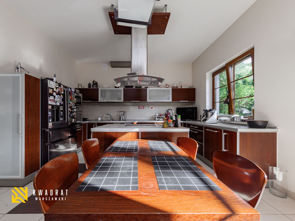 Komercyjny na sprzedaż