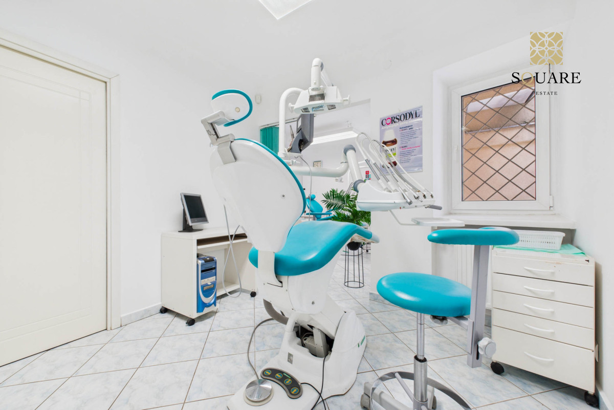 Komercyjny na sprzedaż