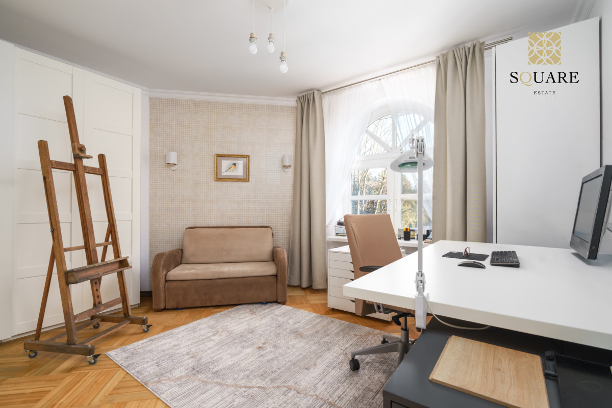 Komercyjny na sprzedaż