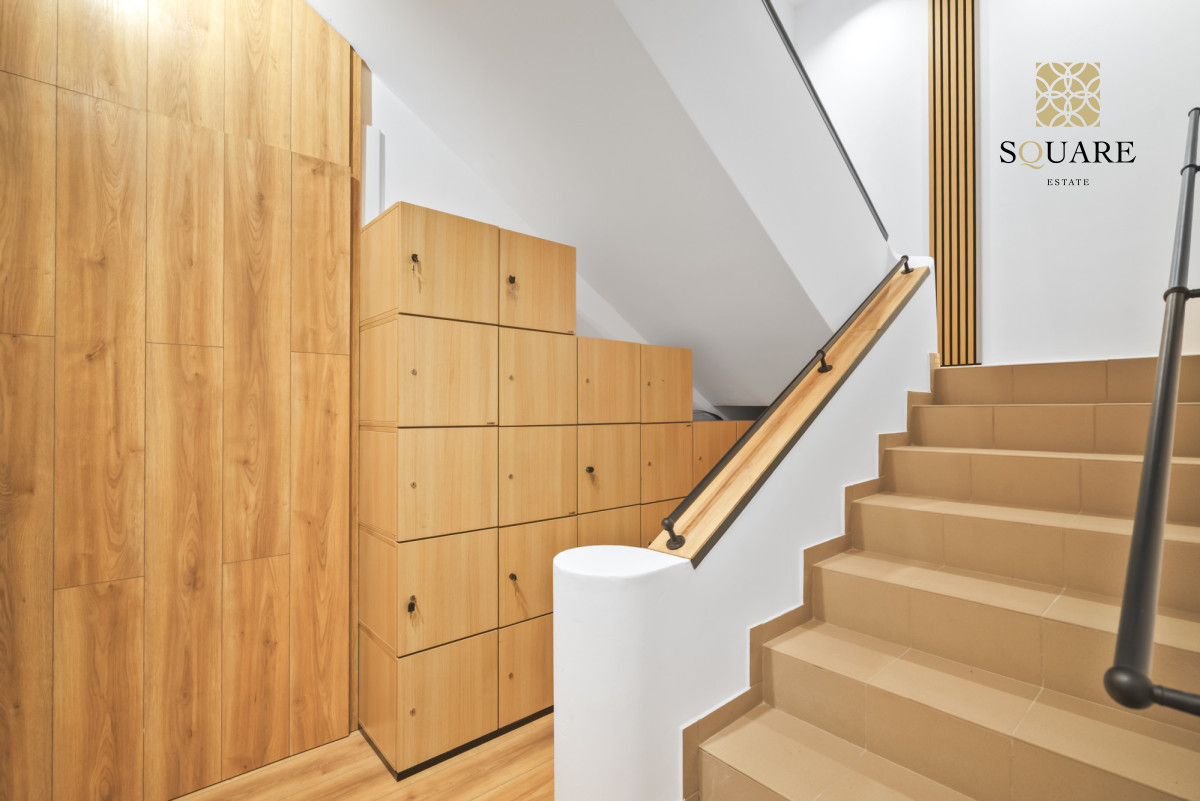 Komercyjny na sprzedaż