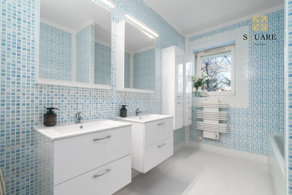 Komercyjny na sprzedaż