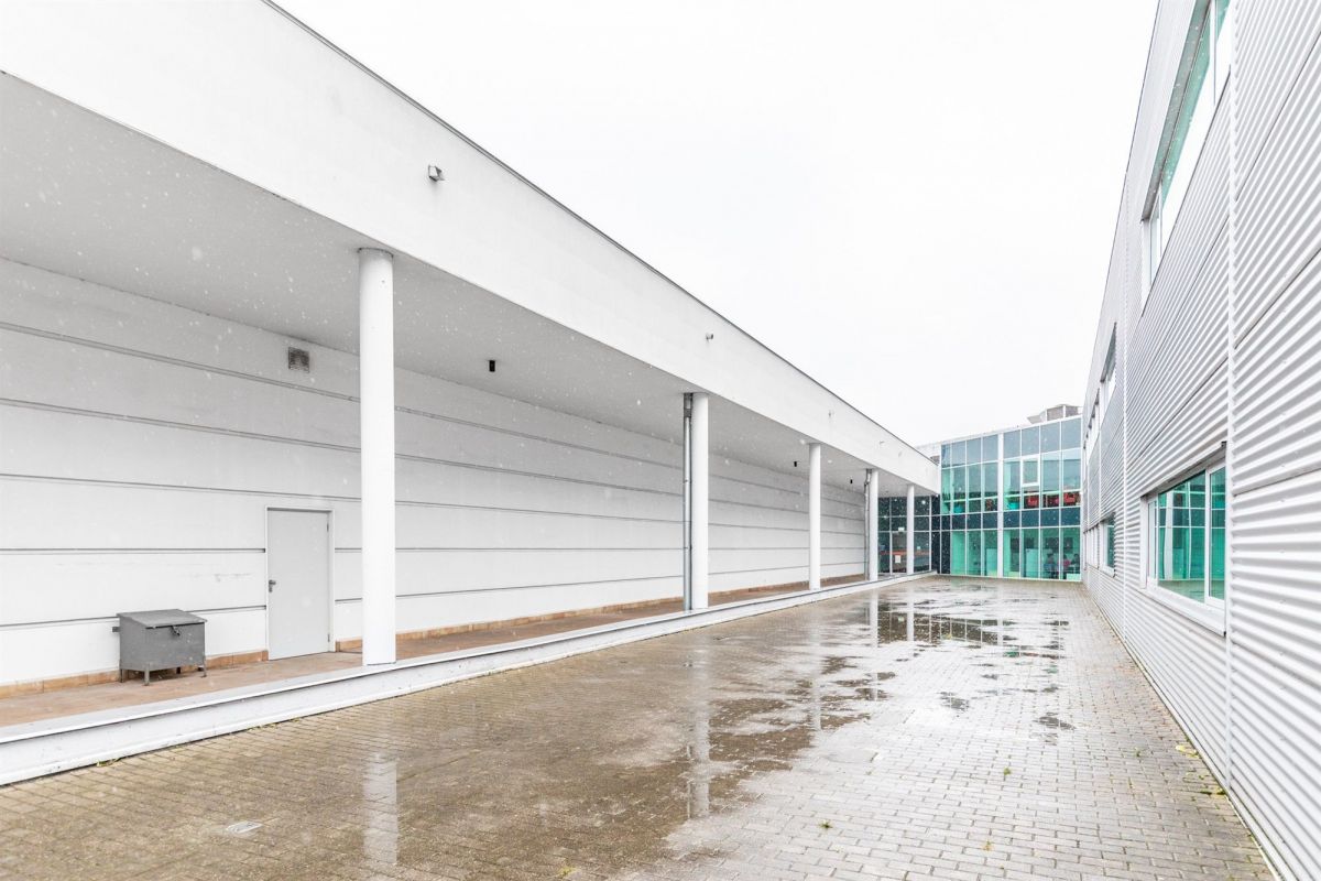 Komercyjny na wynajem