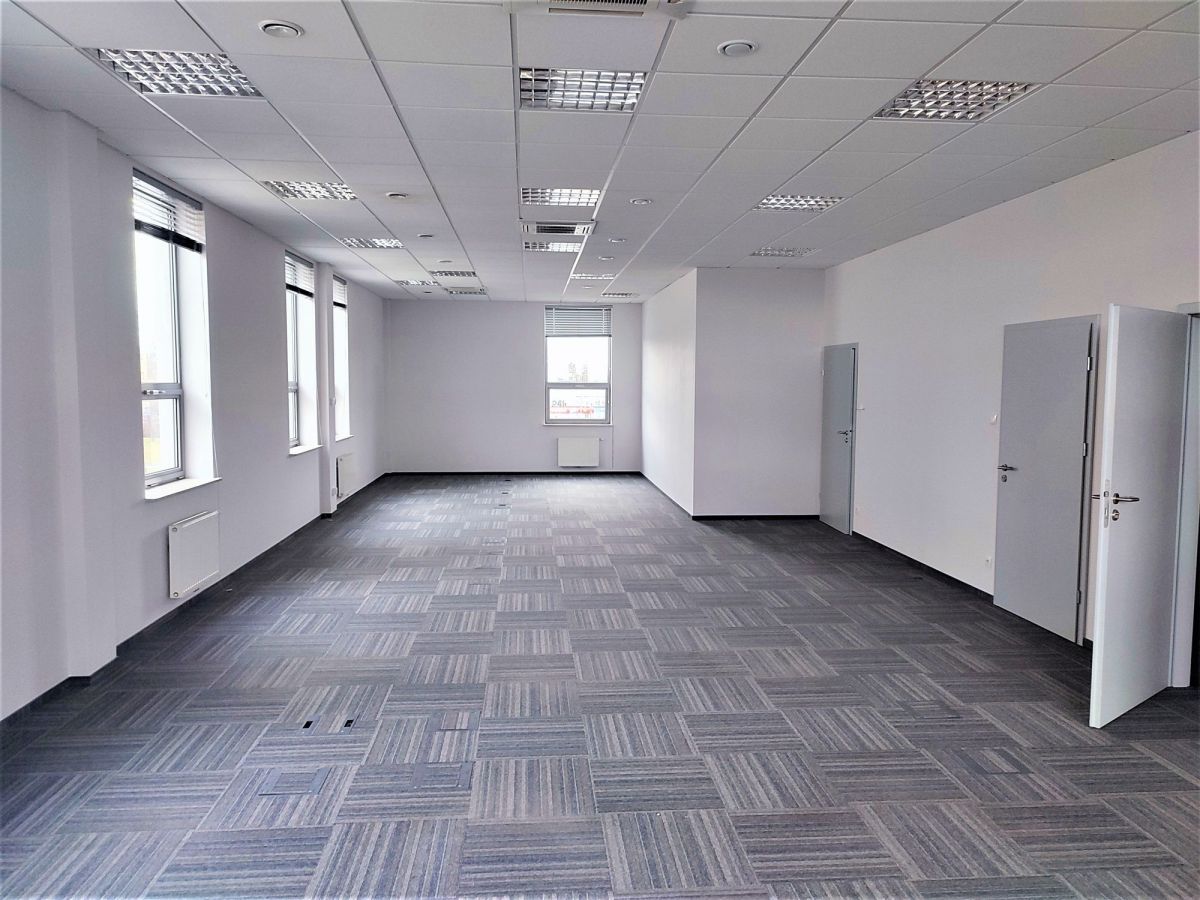 Komercyjny na wynajem