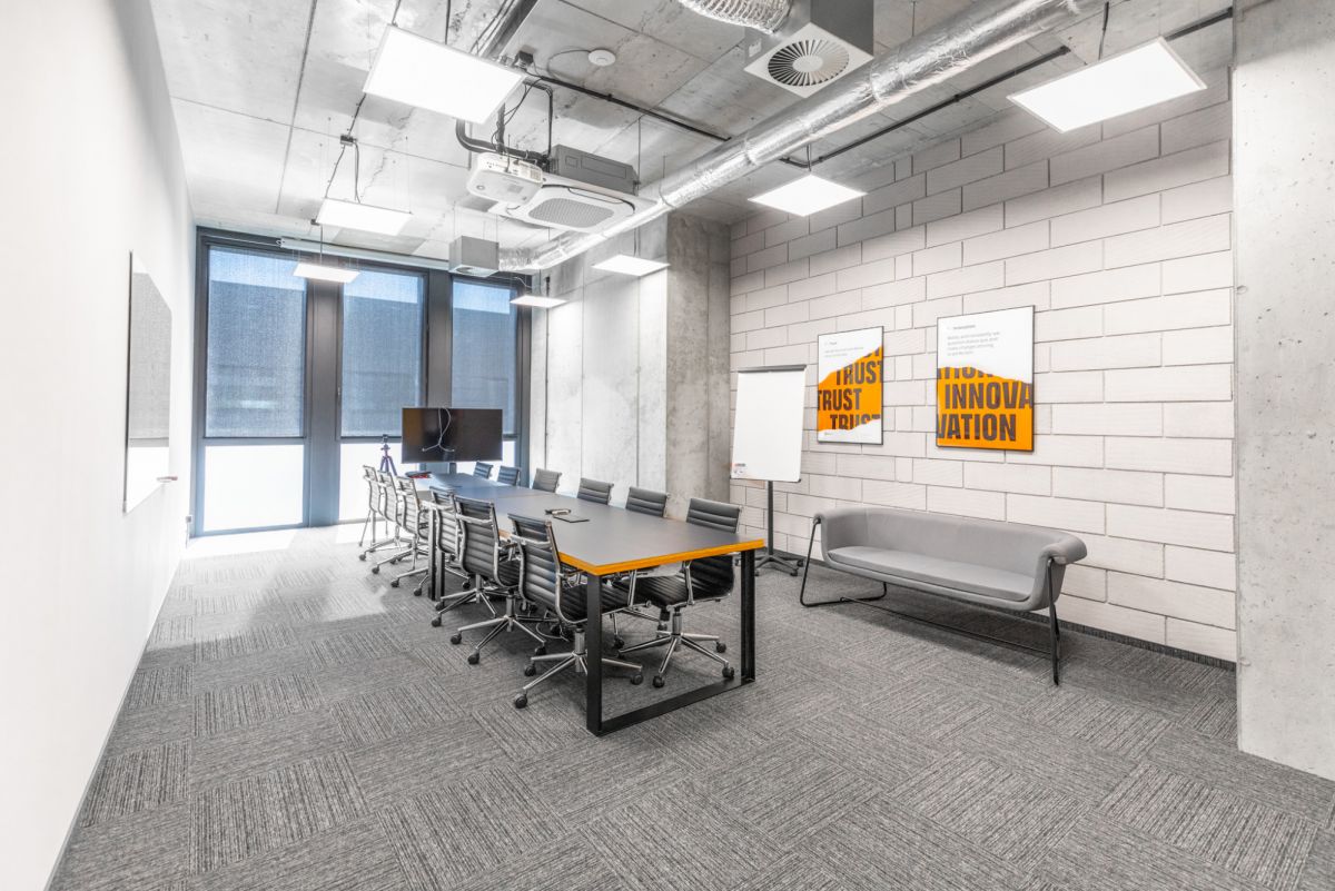 Komercyjny na wynajem