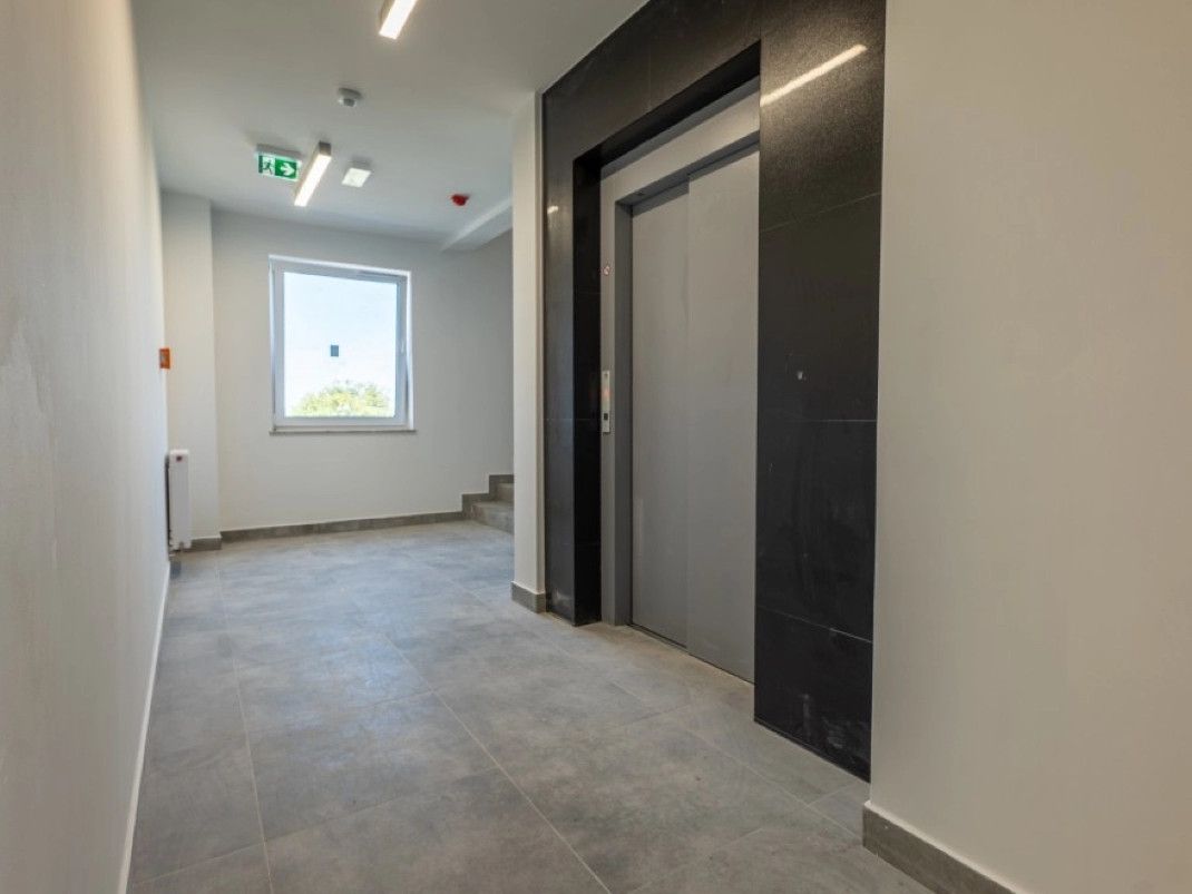 Komercyjny na sprzedaż