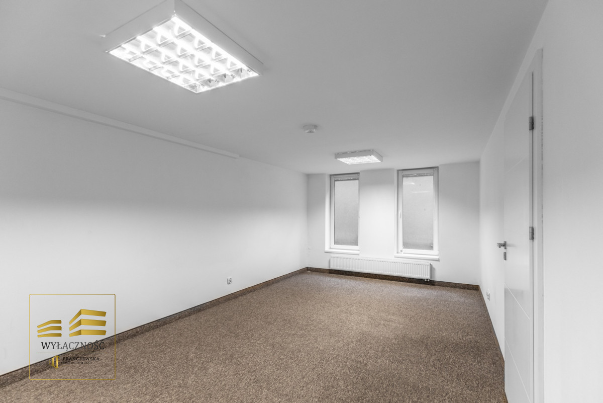 Komercyjny na wynajem