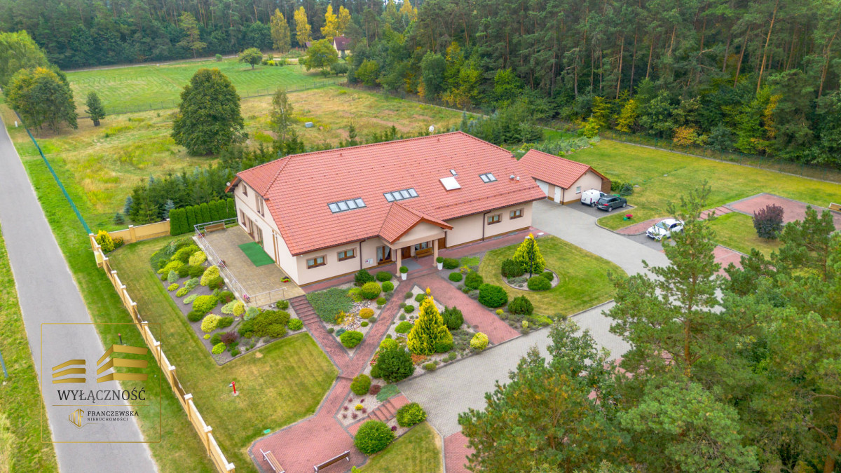 Komercyjny na sprzedaż