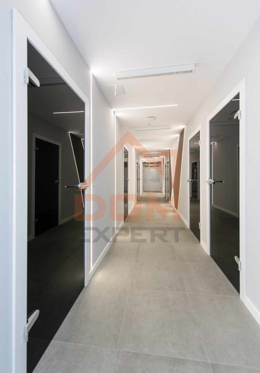 Komercyjny na wynajem