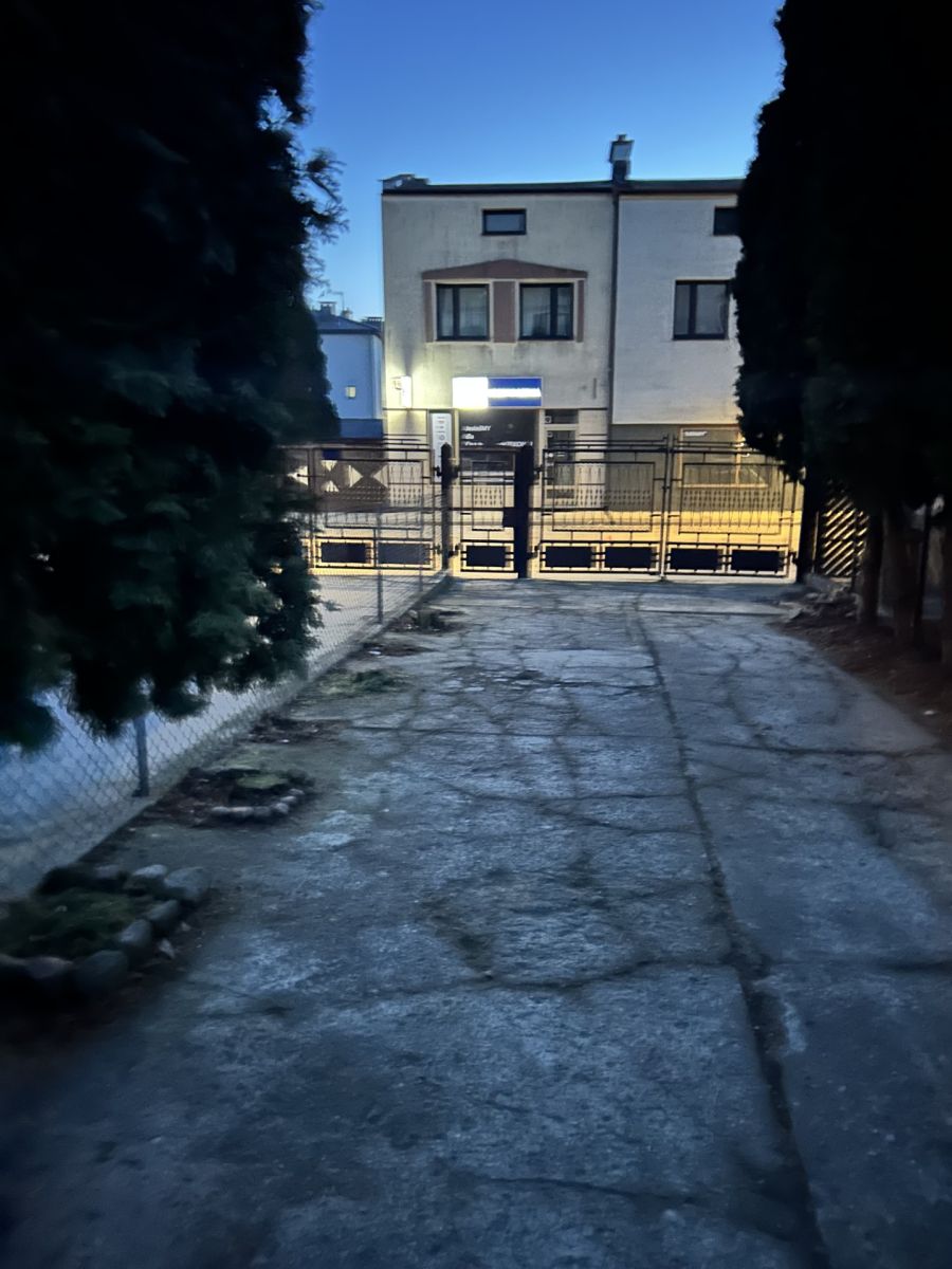 Komercyjny na sprzedaż