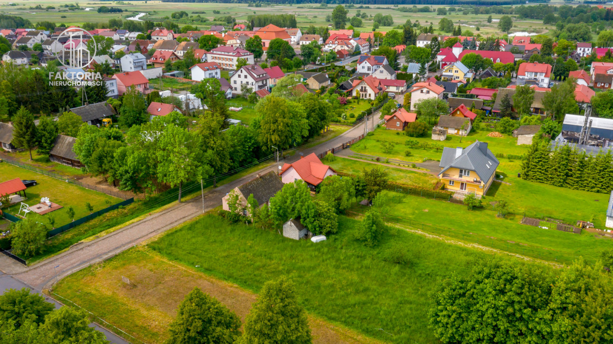 Działka na sprzedaż