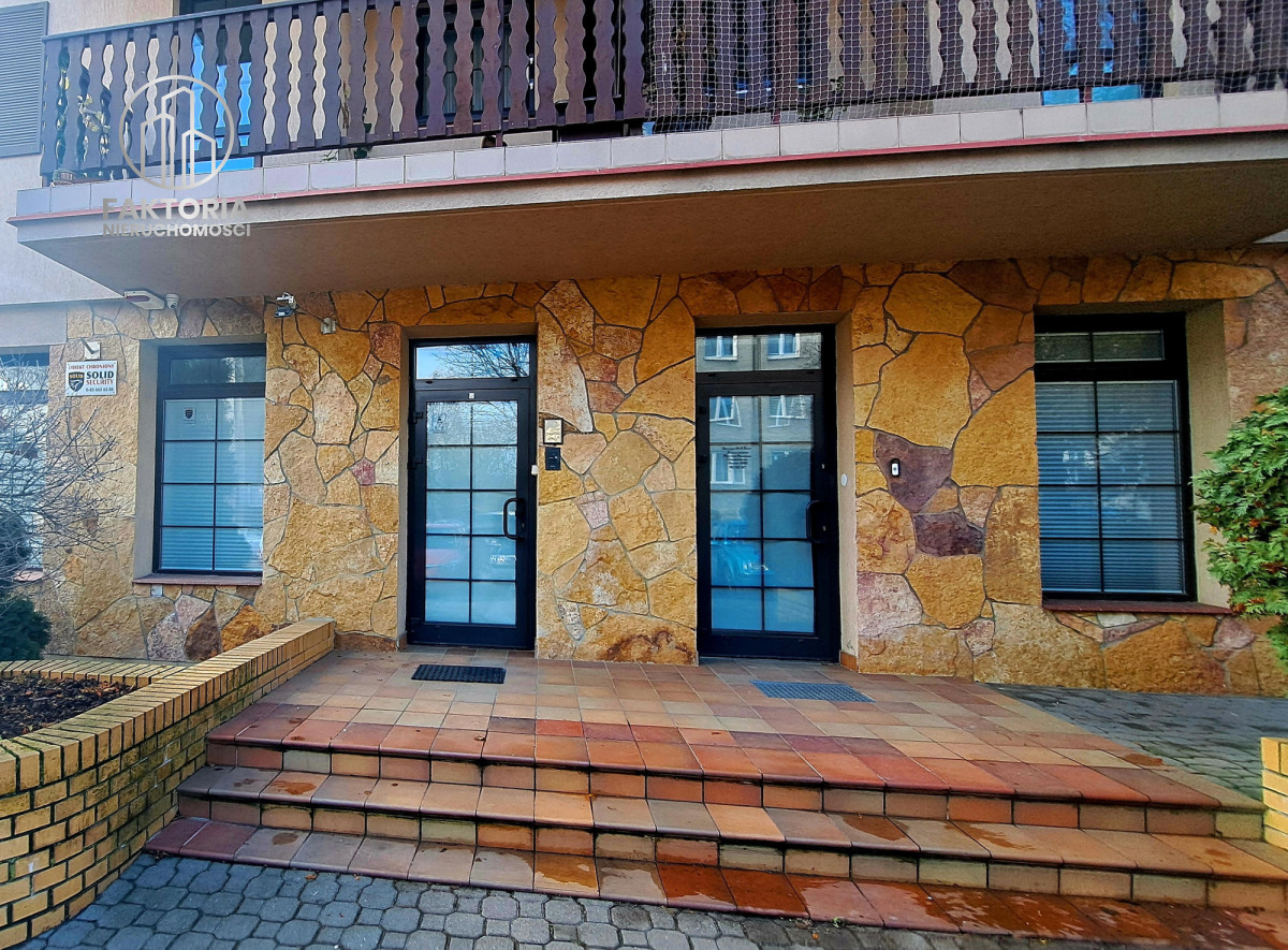 Komercyjny na wynajem