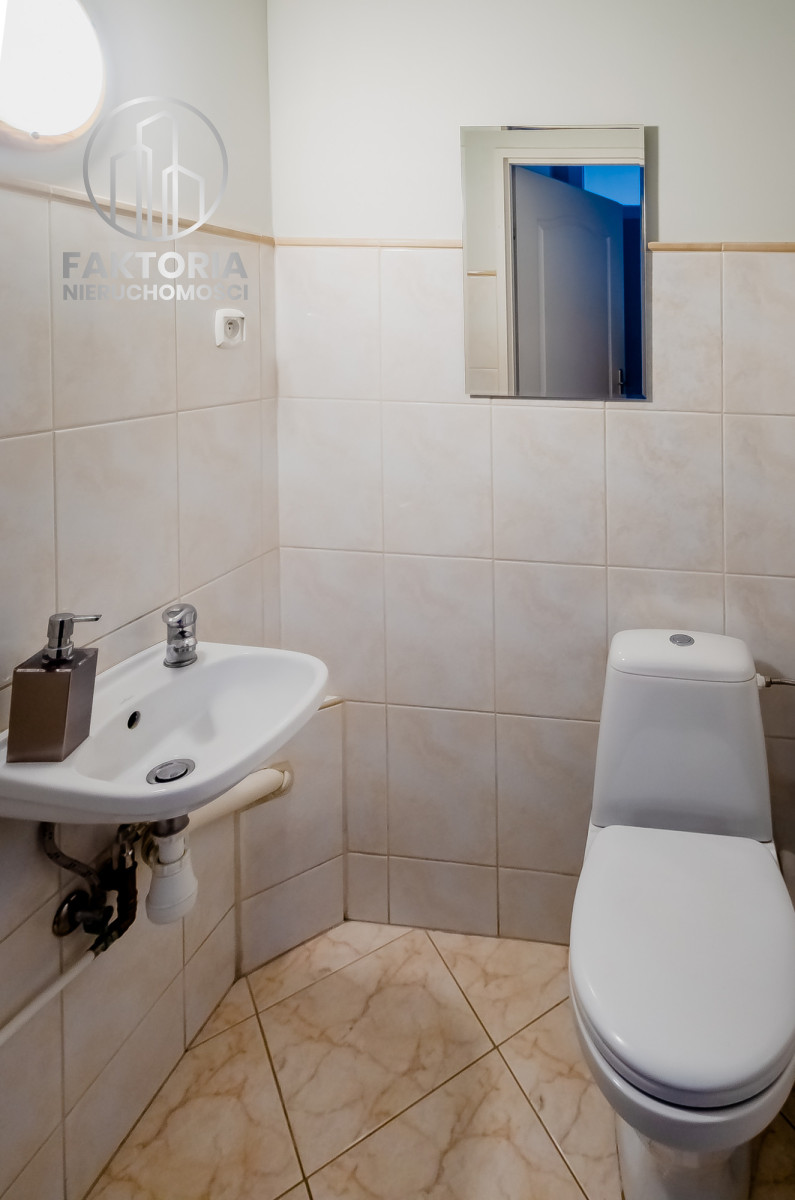 Komercyjny na wynajem