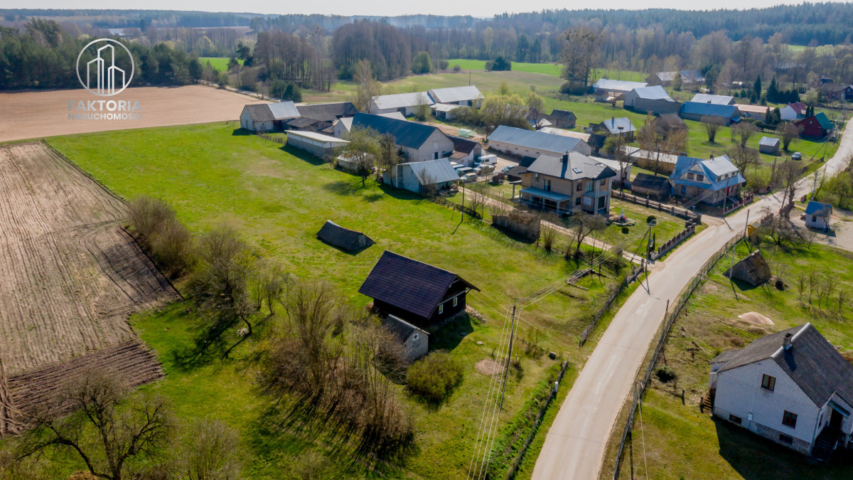 Działka na sprzedaż