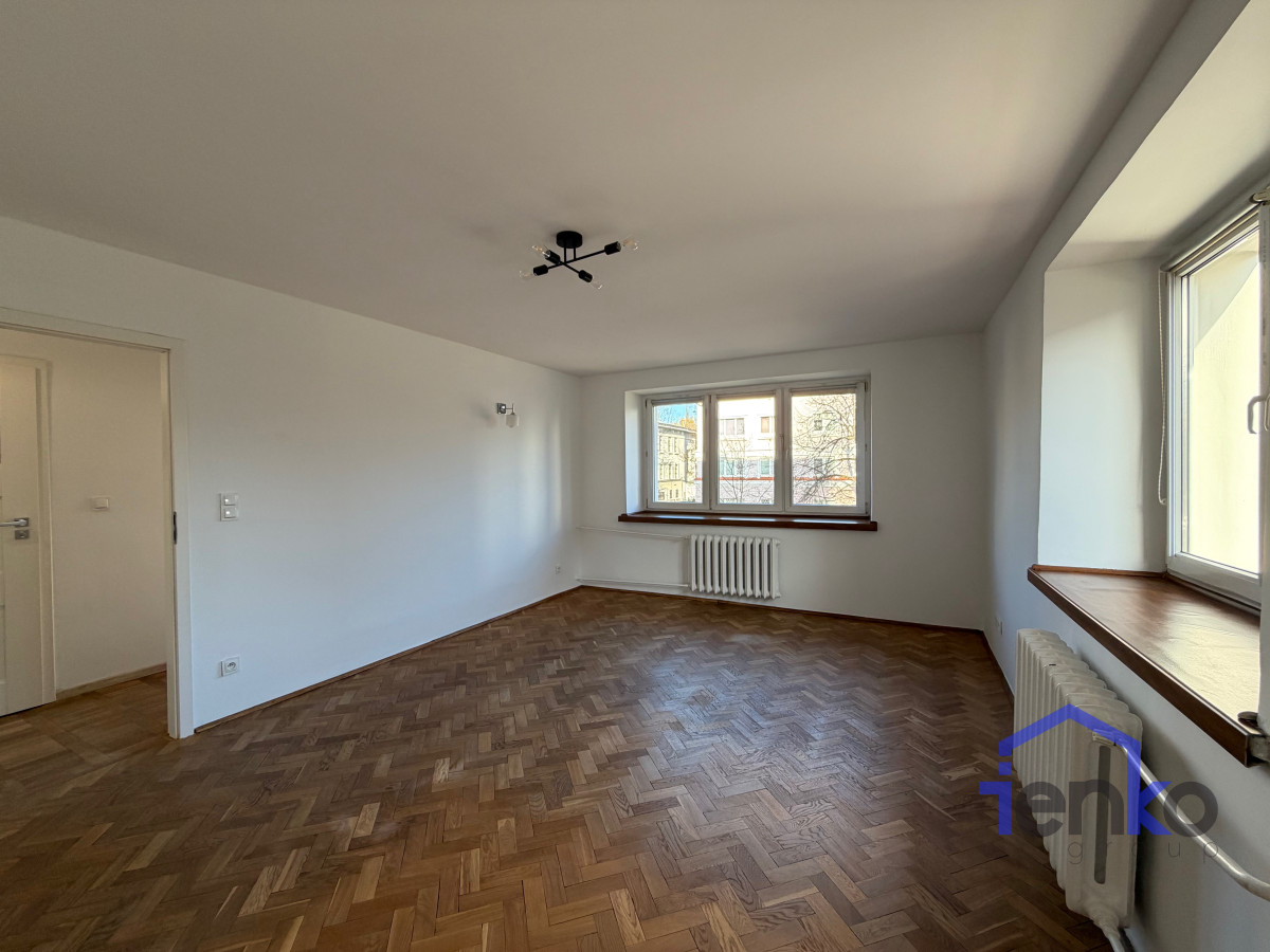 Komercyjny na sprzedaż