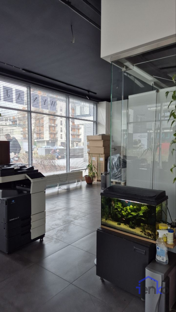 Komercyjny na wynajem