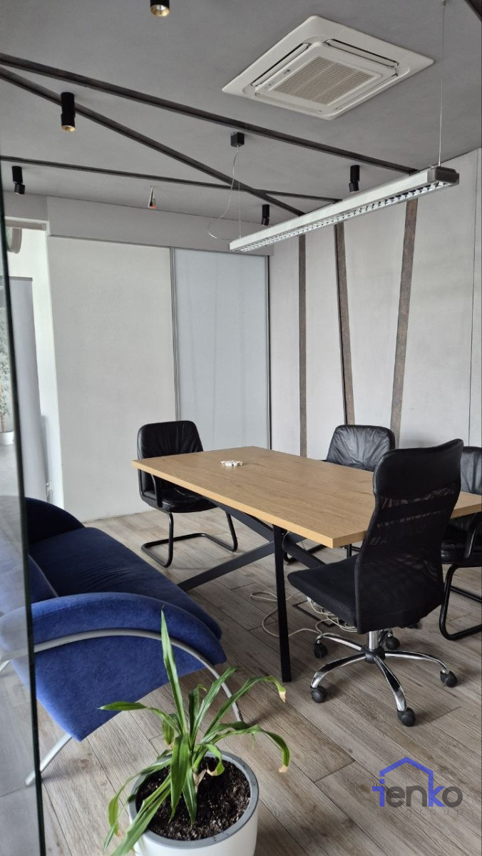 Komercyjny na wynajem