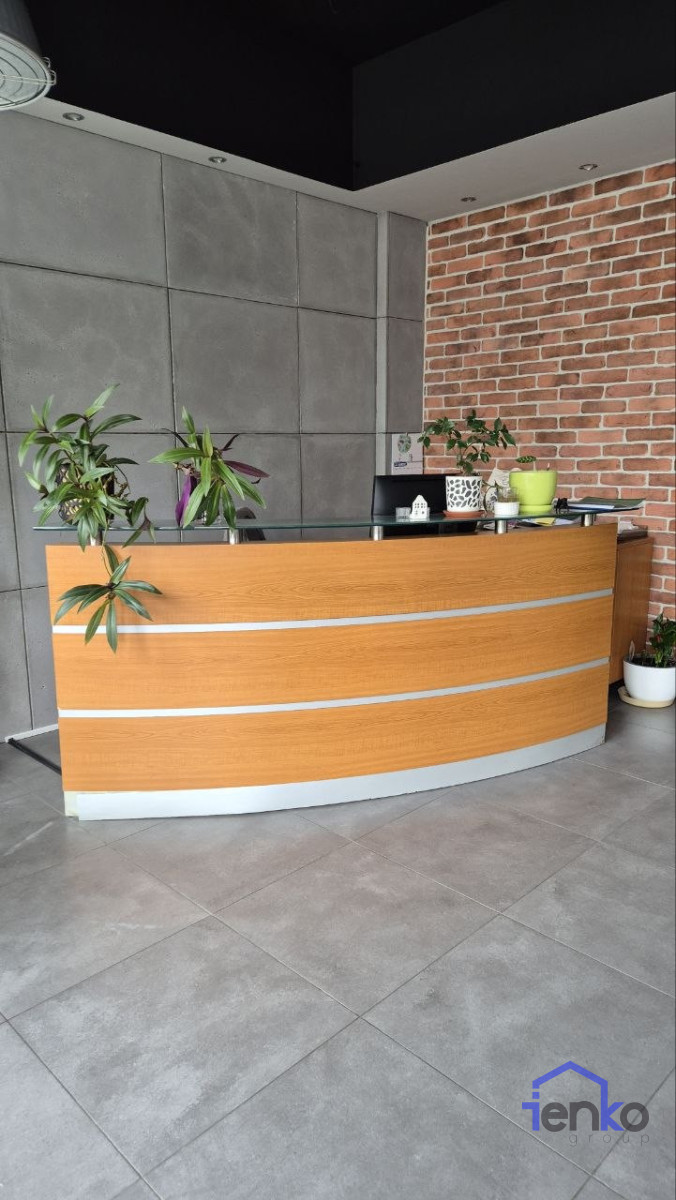 Komercyjny na wynajem